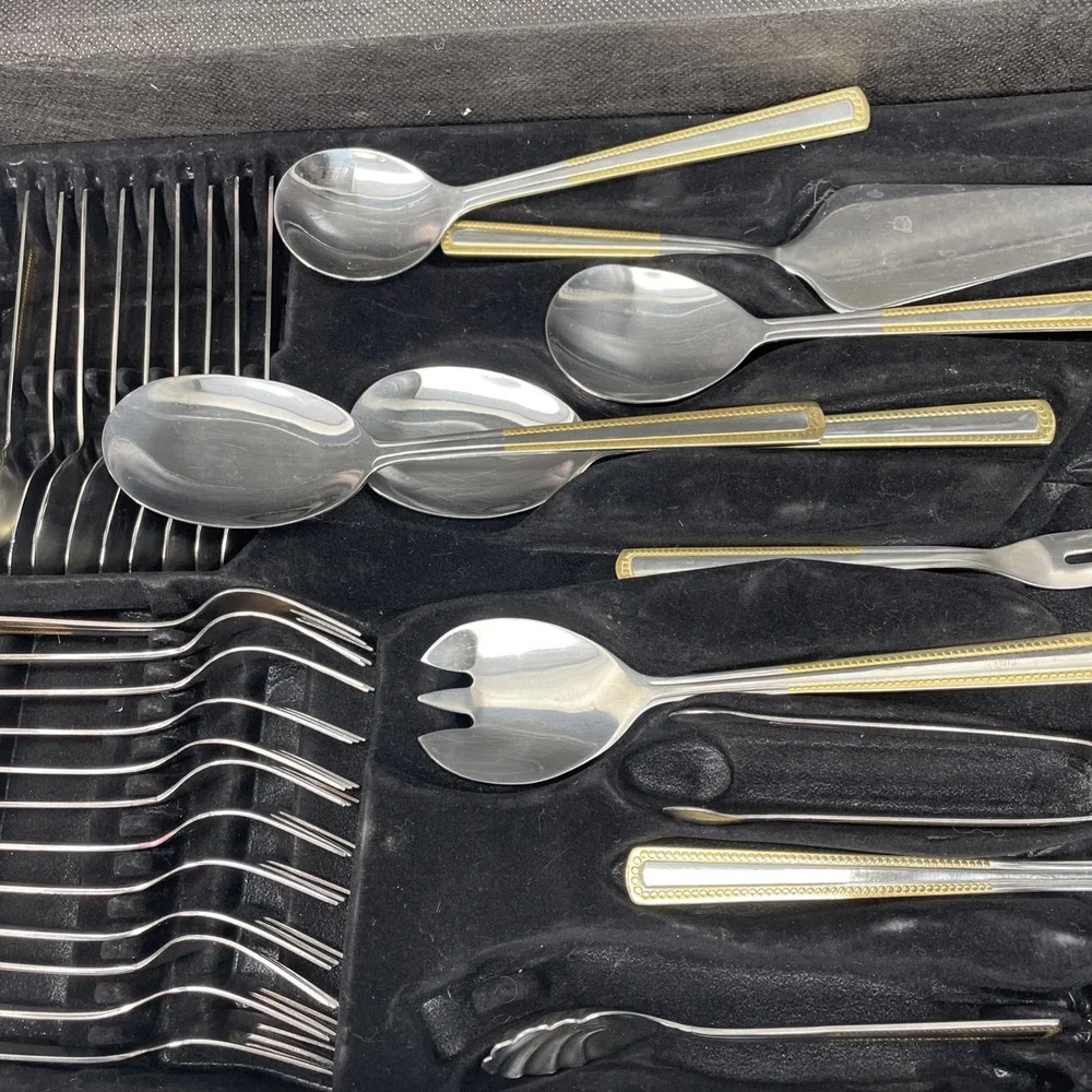 Solingen Germany 18/10 Stainless Gold Trim Flatware 66 Piece‎ Set with Case